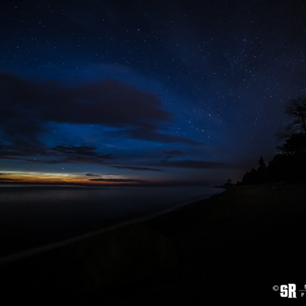 Rare Noctilucent Clouds in Southern Ontario